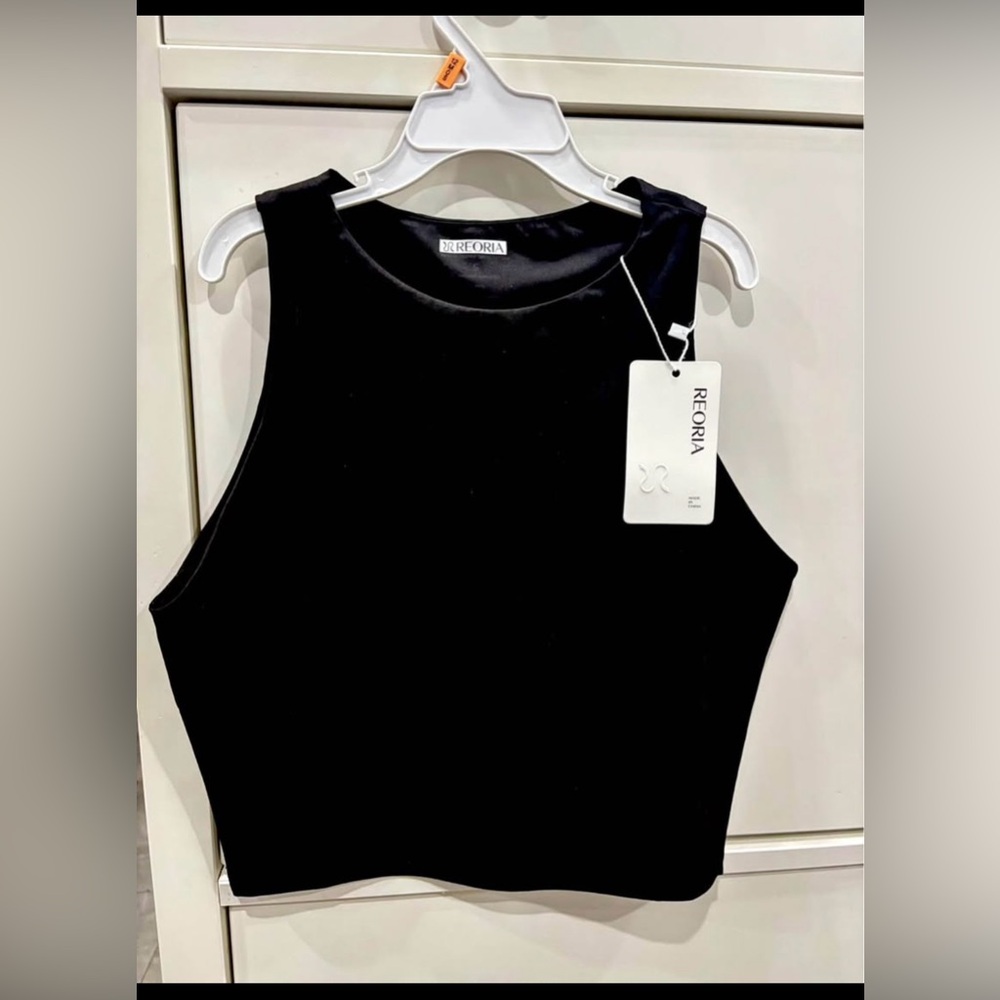ReoRia Women's Black Tank Top